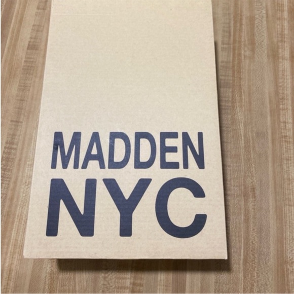 NWT! In Box! Madden NYC Black Women's Double Buckle Footbed Sandals Size 8.5 - Picture 13 of 14